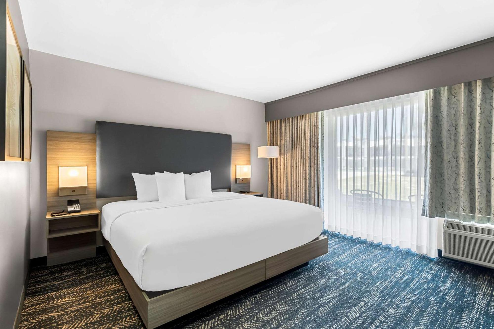 Hourglass Hotel, Ascend Hotel Collection 베이커즈필드 외부 사진