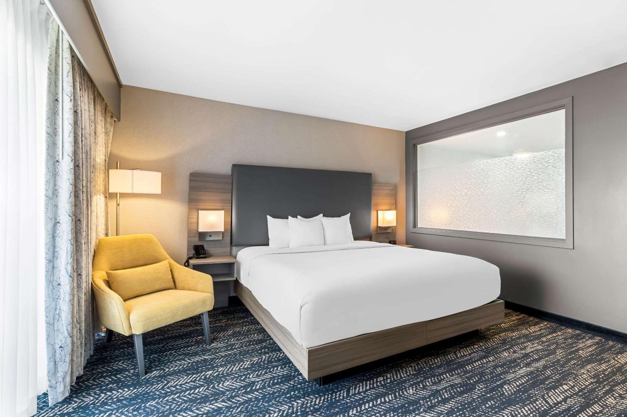 Hourglass Hotel, Ascend Hotel Collection 베이커즈필드 외부 사진